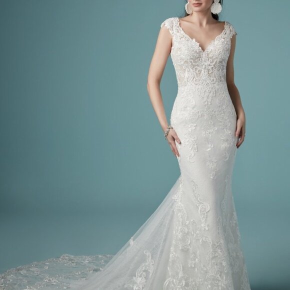 Maggie Sottero Celeste Ivory Wedding Dress- (sample dress condition) Size 16 US - Picture 1 of 8